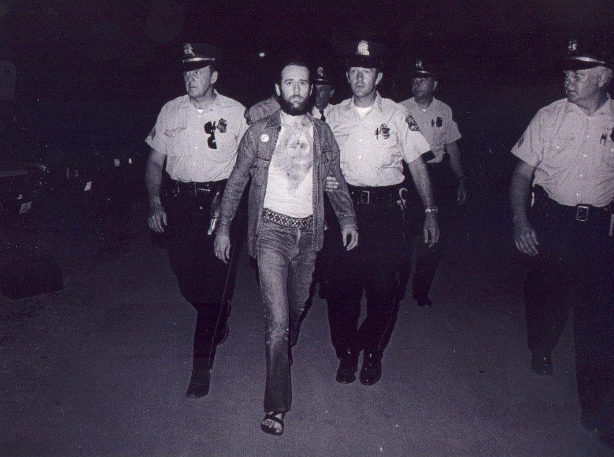 george carlin arrested